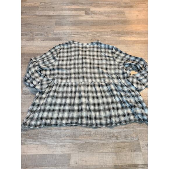 Catherines 3x women's partial button down plaid blouse - Picture 2 of 6